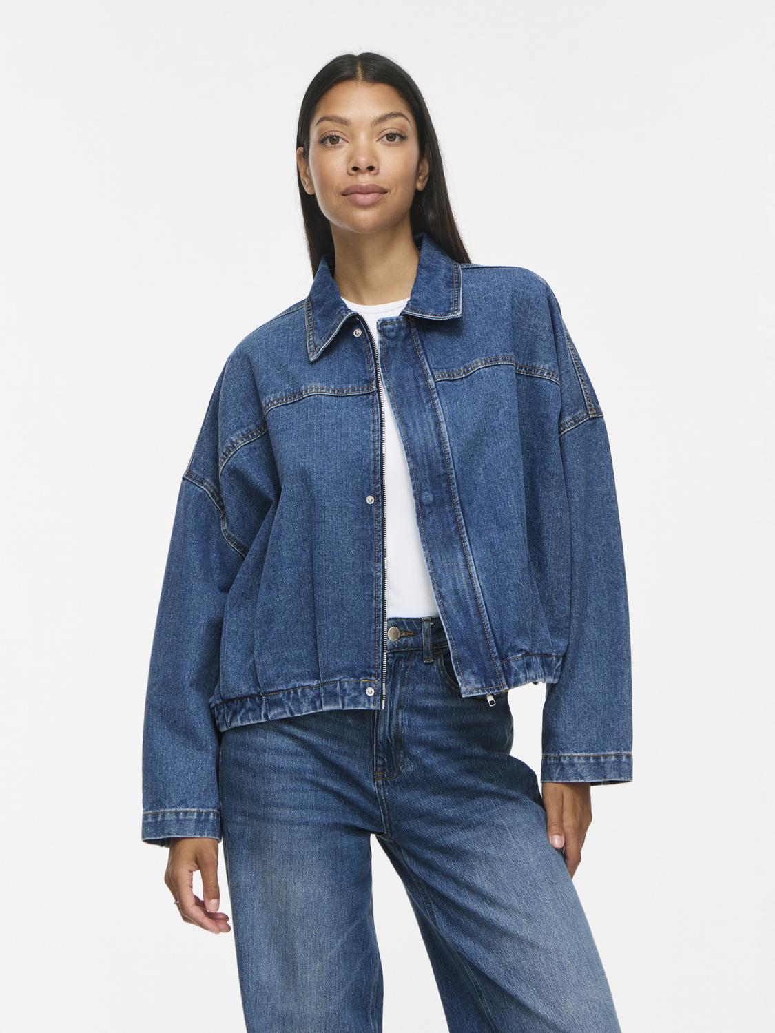 model_shot-front